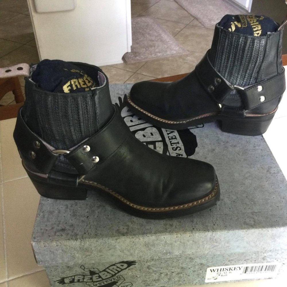FREEBIRD BY STEVEN WHISKEY BOOTS - SIZE 6